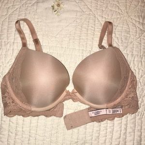 Victoria’s Secret Nude Push-up Bra, 34D